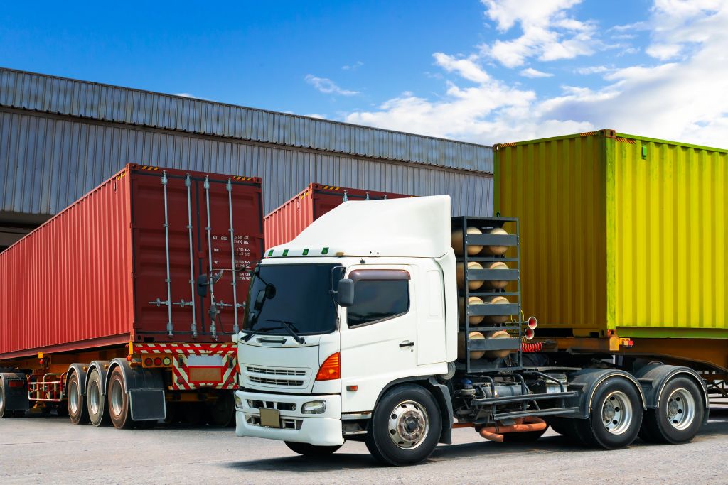 Transport Turcja – różnica między transportem drobnicowym, a całopojazdowym